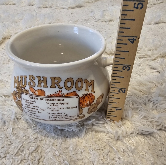 Vintage Mushroom Ceramic Soup Recipe Bowl - Picture 3 of 5